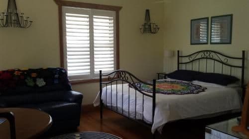 Queen Suite with Spa Bath