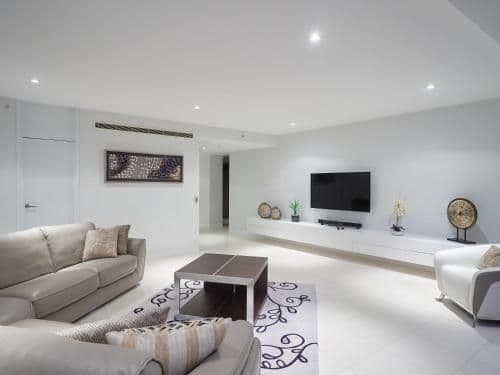 Four Bedroom Sub-Penthouse Apartment with Ocean View