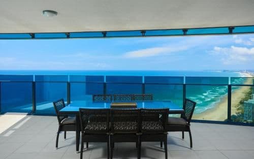 Four Bedroom Sub-Penthouse Apartment with Ocean View