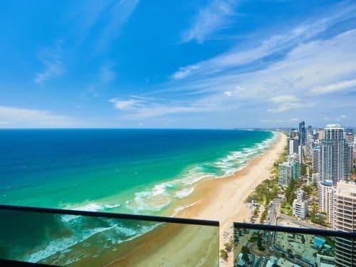Four Bedroom Sub-Penthouse Apartment with Ocean View