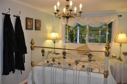 One-Bedroom Cottage