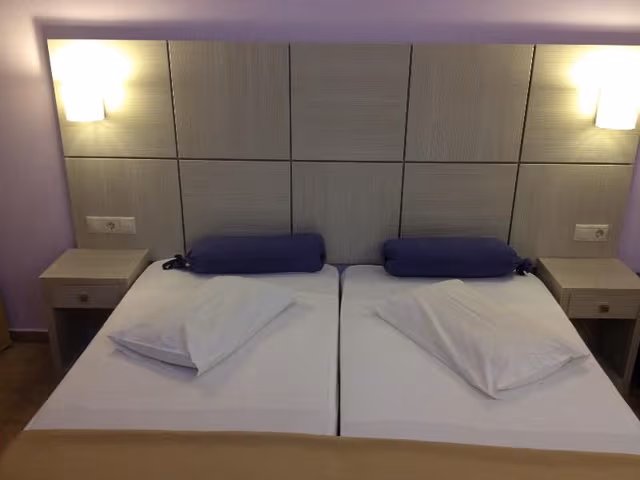 Double or Twin STANDARD