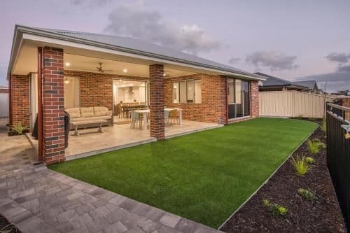 Four-Bedroom Holiday Home
