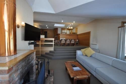 Three-Bedroom Apartment (8 Adults)