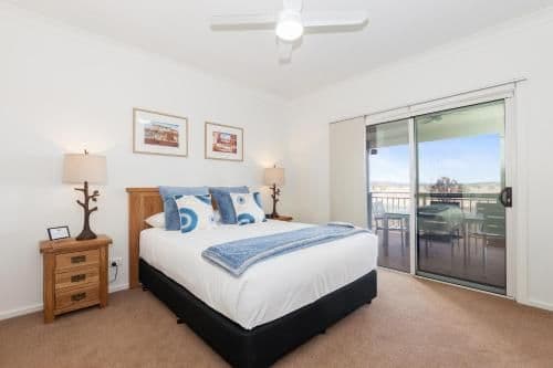 One-Bedroom Cottage with Terrace