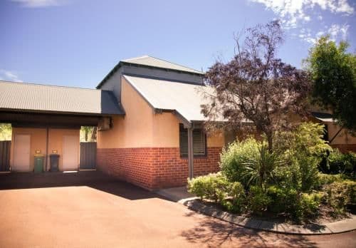 Bungalow with Patio