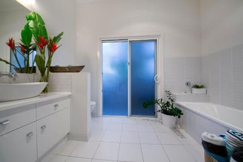 Three-Bedroom House with Private Pool 