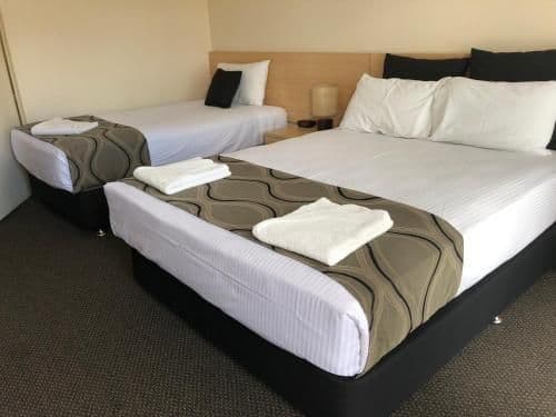 Deluxe Queen Room