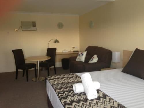 Executive King Suite with Spa Bath