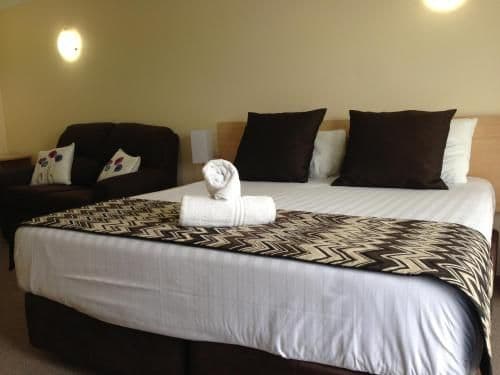 Executive King Suite with Spa Bath