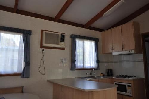 Large Two-Bedroom Cabin - Park Cabin 