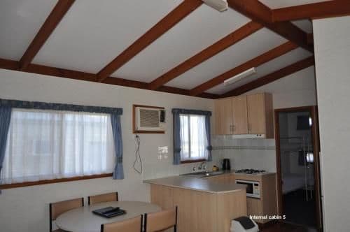 Large Two-Bedroom Cabin - Park Cabin 