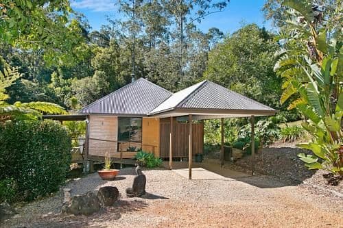 Rainforest One-Bedroom Cottage with Hot Tub