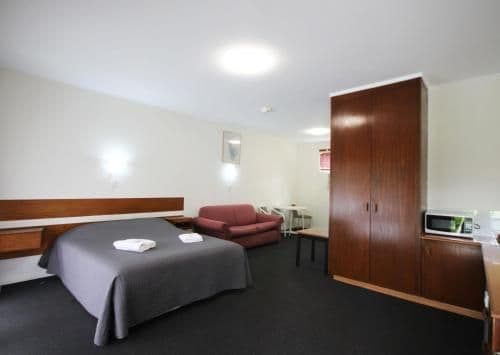 Standard Queen Room