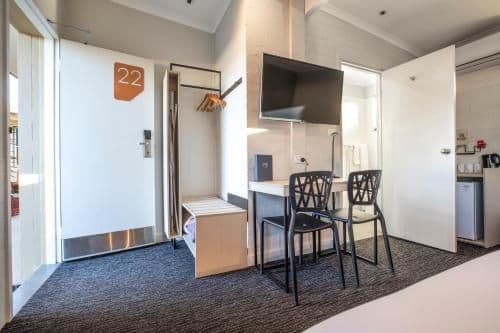 Double or Twin Studio with King and Single Bed