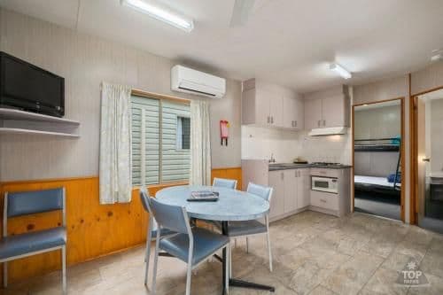 Deluxe Bungalow - Sheerwater Cabin