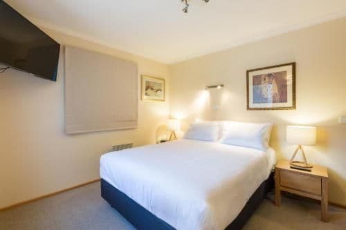 Three-Bedroom Deluxe Room - Non-Smoking