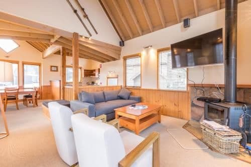 Three-Bedroom Deluxe Room - Non-Smoking