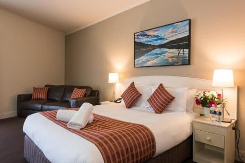 Deluxe Queen Room