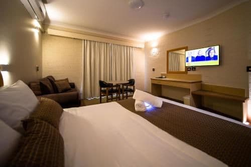 Standard Queen Room