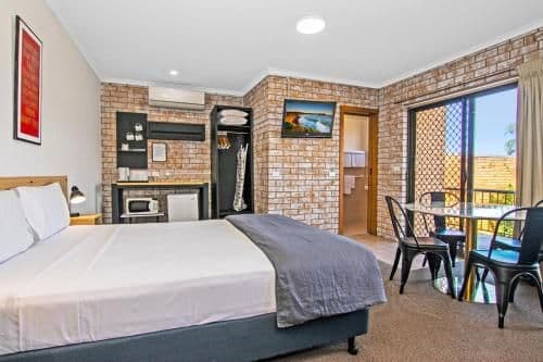 Triple Room with Terrace