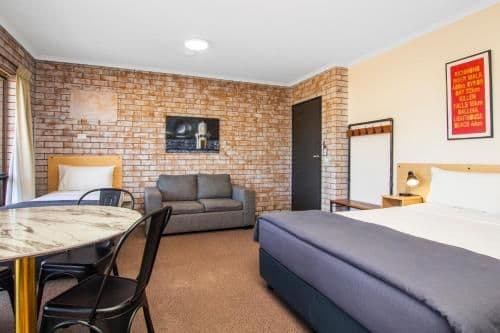 Triple Room with Terrace