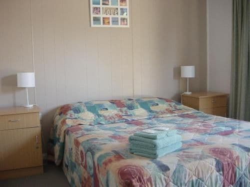 Economy Quadruple Room with Shared Bathroom