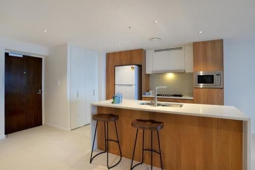 Two-Bedroom Two Bathroom Sky High Apartment (4 Guests)
