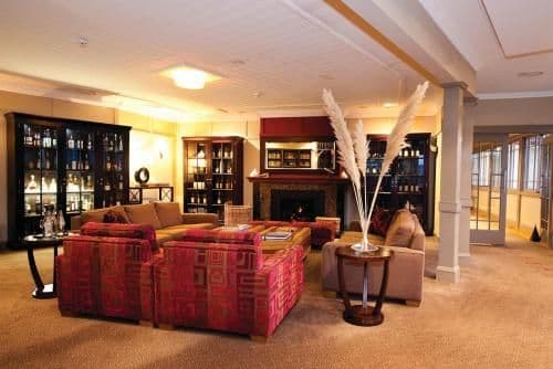 Deluxe King Suite in Lodge