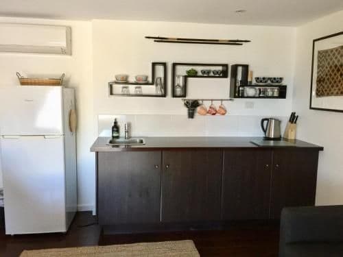 Studio Apartment - Pet-friendly