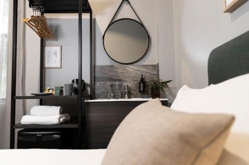 Single Room with Shared Bathroom