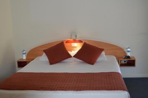 Deluxe King Room with Spa Bath