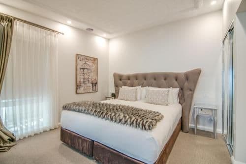 Presidential Suite - White Room