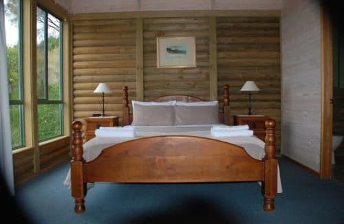 One-Bedroom Cottage - Hideaway