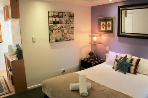 Deluxe Suite with ensuite - Courtyard View - Men Only