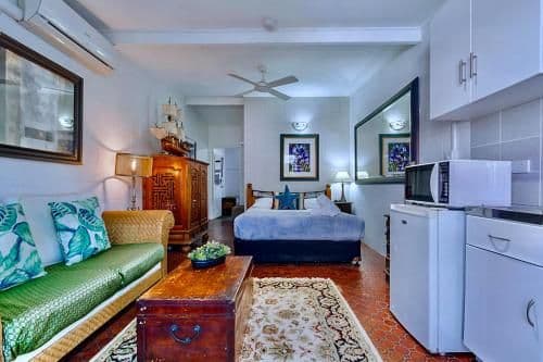 Premium Suite with ensuite - Pool View - Men Only