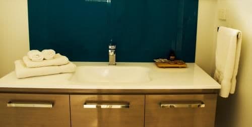 Apartment With Shared Bathroom