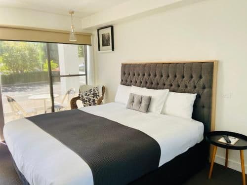 Deluxe King Suite