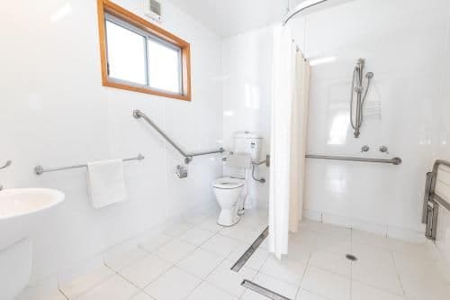 Deluxe Twin Cabin - Disability Access (5 Guests)