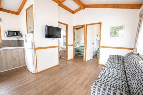 Family Twin Cabin (5 Guests)