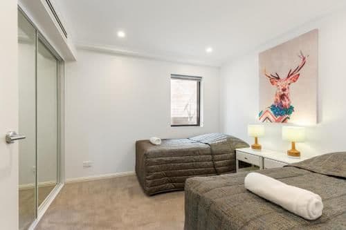 Luxury Two-Bedroom Apartment (BAL7DAR)