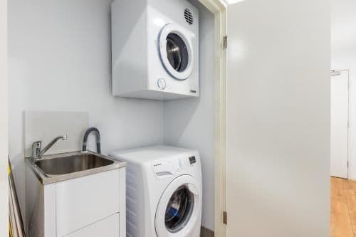 Luxury One-Bedroom Apartment (BA6DAR)