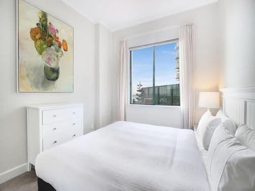 Three-Bedroom Deluxe Apartment with Terrace