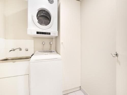 Three-Bedroom Deluxe Apartment with Terrace