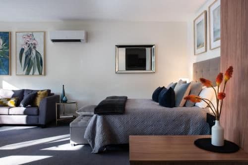 One-Bedroom House