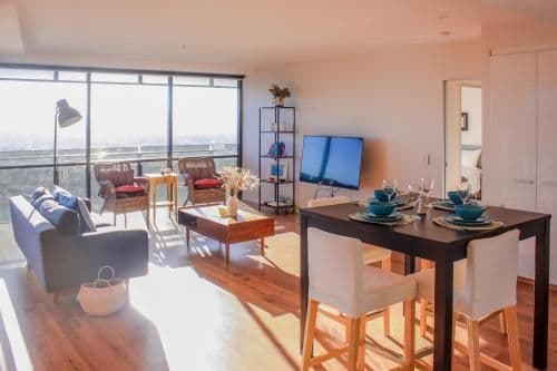 Luxury One-Bedroom Apartment with River Views 