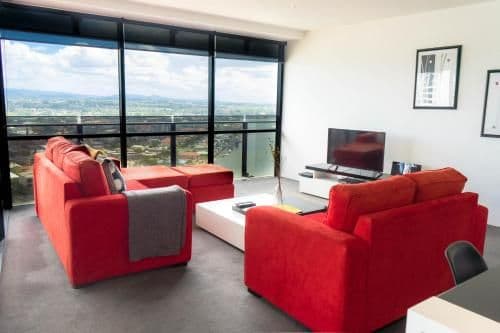 Luxury One-Bedroom Apartment with River Views 