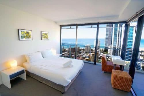Luxury One-Bedroom Apartment with Ocean Views 