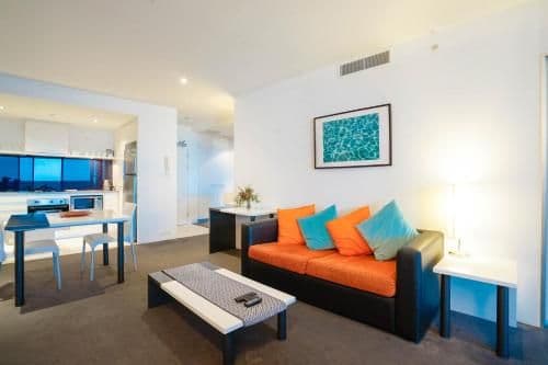 Luxury One-Bedroom Apartment with Ocean Views 