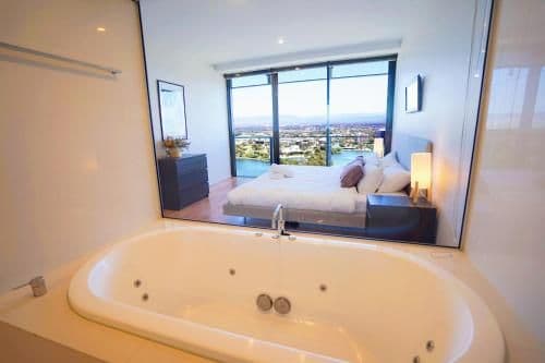 Luxury One-Bedroom Apartment with River Views 